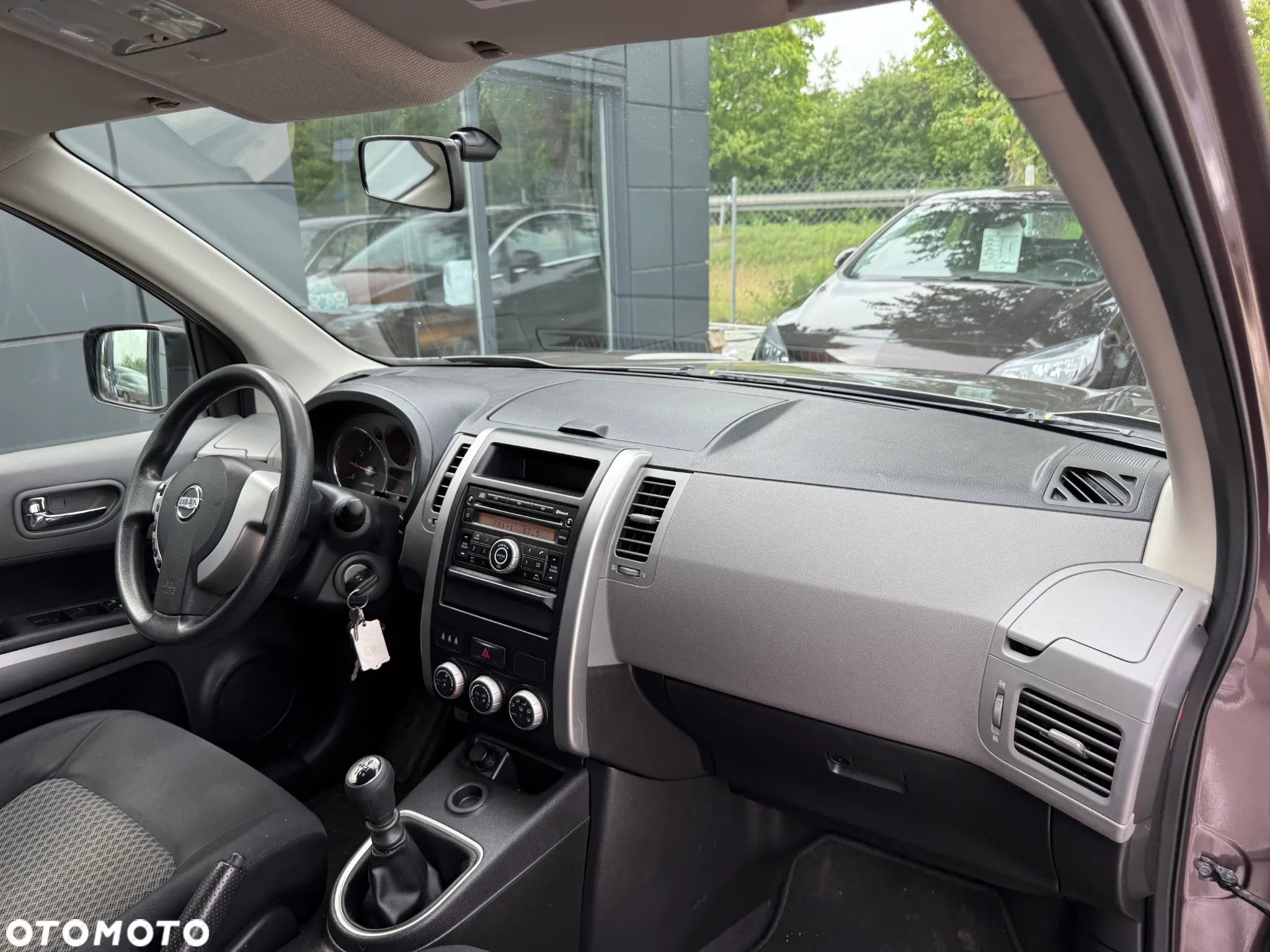 Nissan X-Trail 2.0 4x2 Comfort - 25