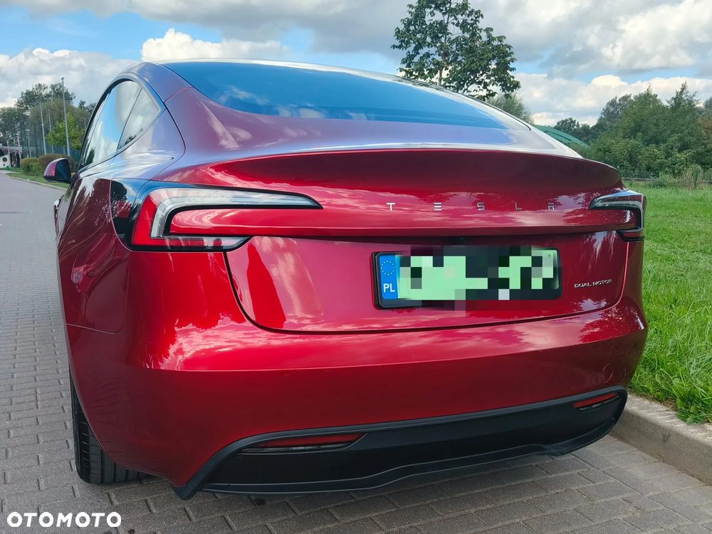 Tesla Model 3 - 6