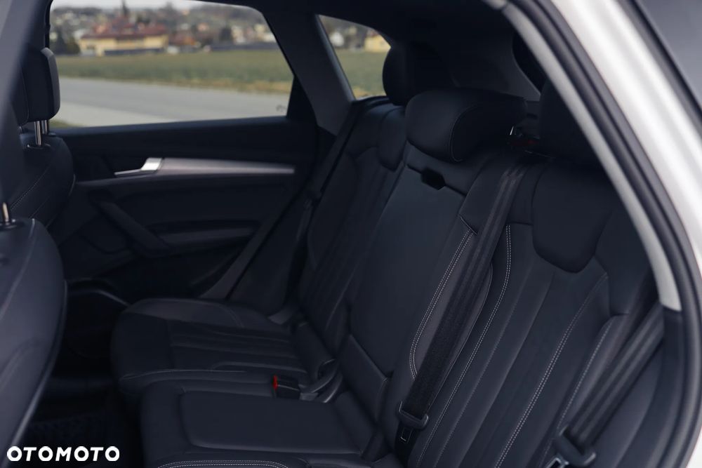Audi Q5 55 TFSIe quattro S tronic S line - 26