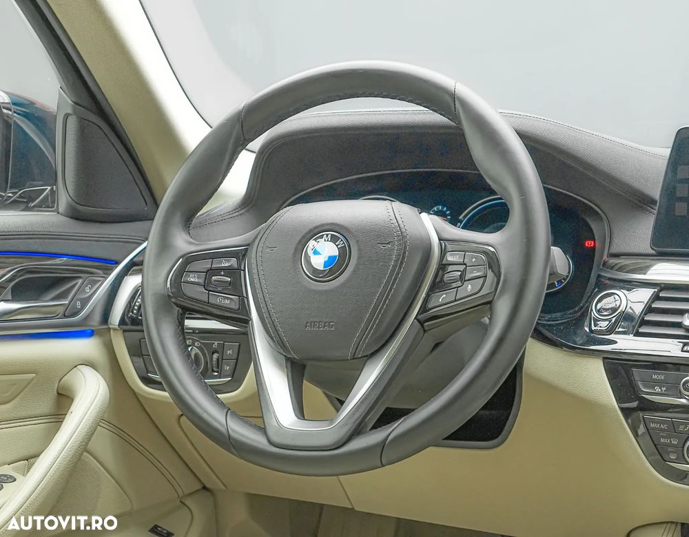 BMW Seria 5 520d Efficient Dynamics Edition Aut. Luxury Line - 18
