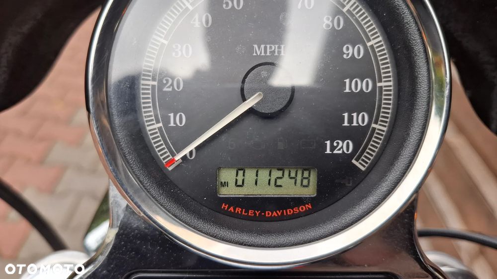 Harley-Davidson Sportster Custom 1200C - 23