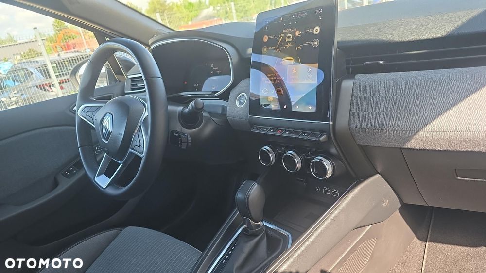 Renault Clio - 24