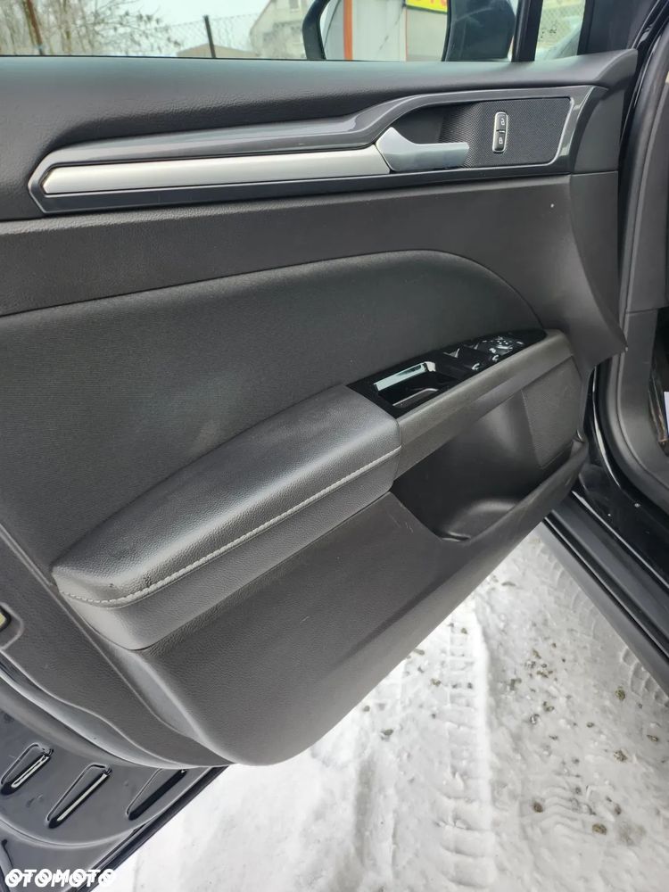 Ford Mondeo - 10