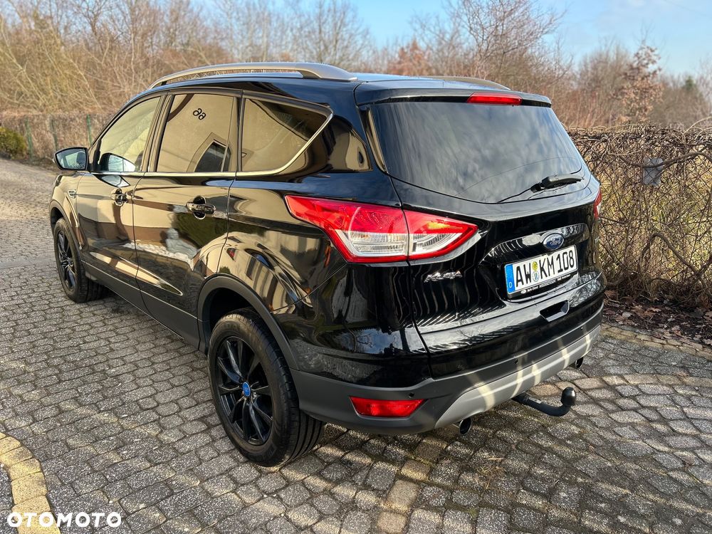 Ford Kuga 1.5 EcoBoost 2x4 Titanium - 5