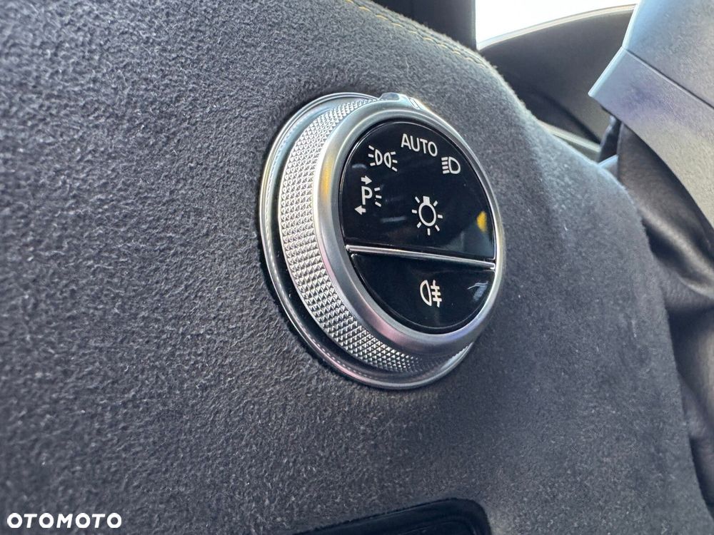 Mercedes-Benz SL AMG 63 4-Matic+ - 19