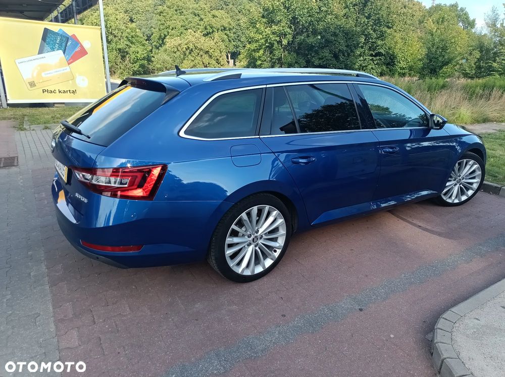 Skoda Superb 2.0 TDI SCR Style DSG - 38