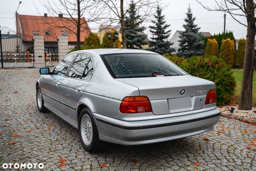 BMW Seria 5 - 9
