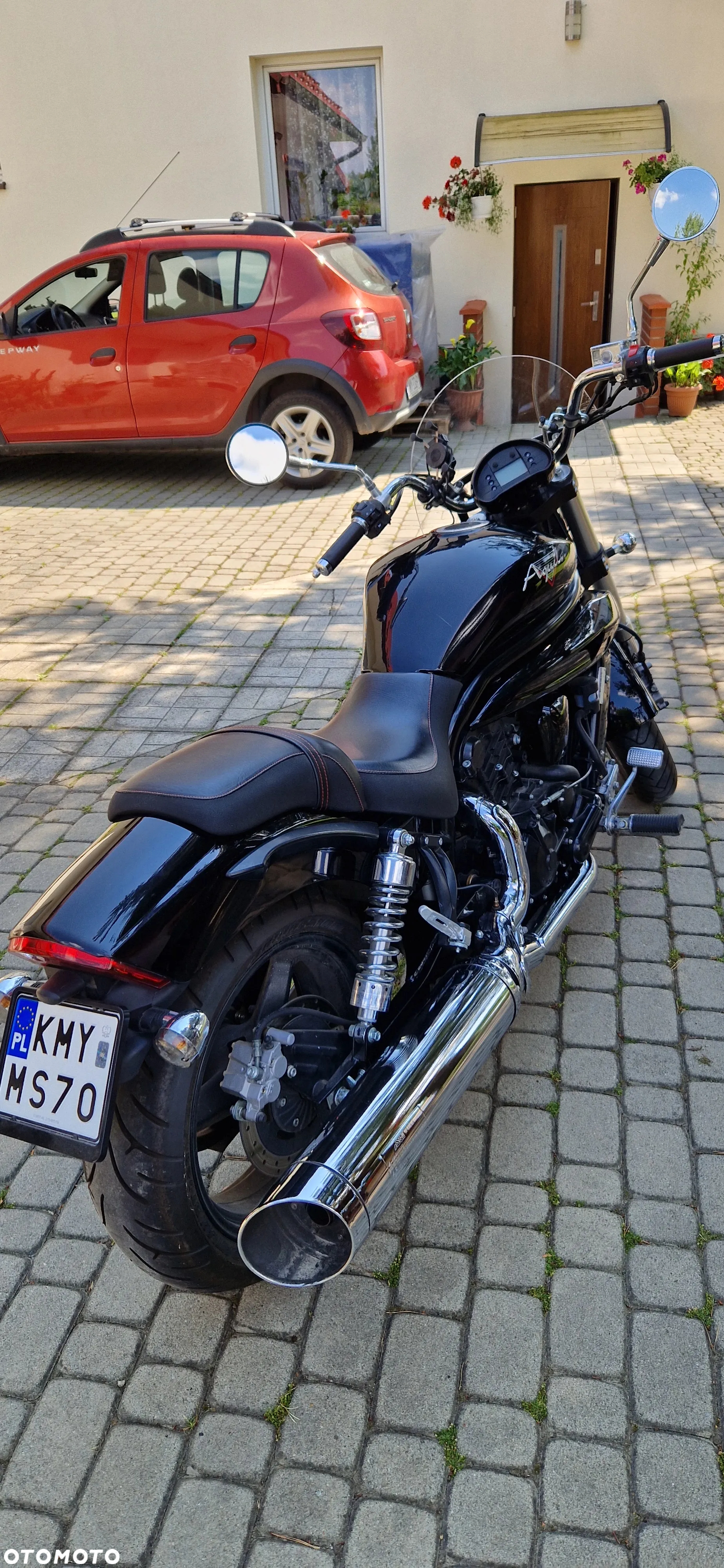 Hyosung GV - 4
