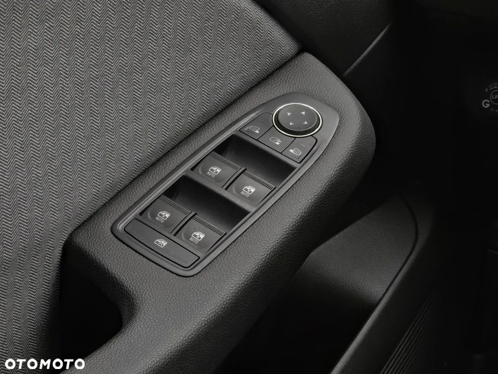Renault Clio - 17