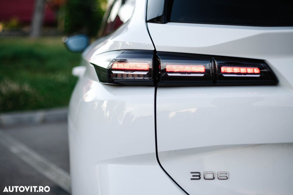Peugeot 308 1.2L PureTech S&S EAT8 Allure Pack - 16