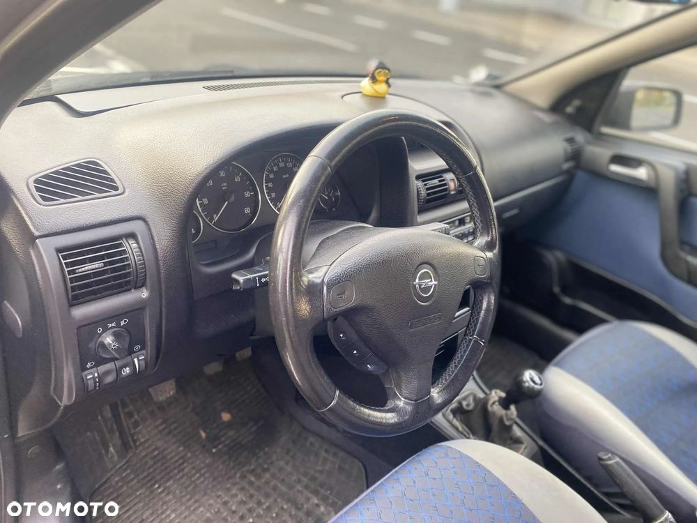 Opel Astra 1.7 CDTI - 15