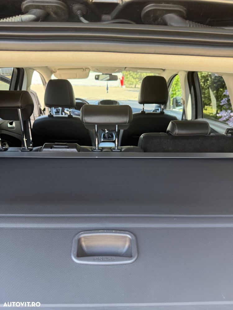 Ford Kuga - 6