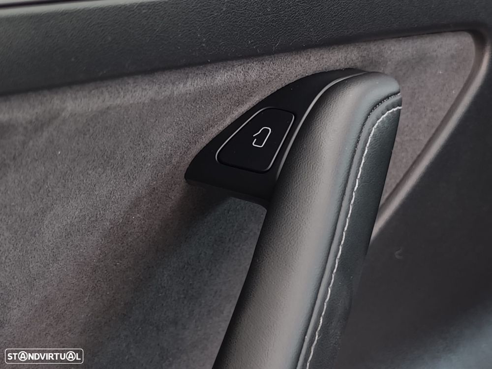 Tesla Model 3 Long Range Tração Integral - 26