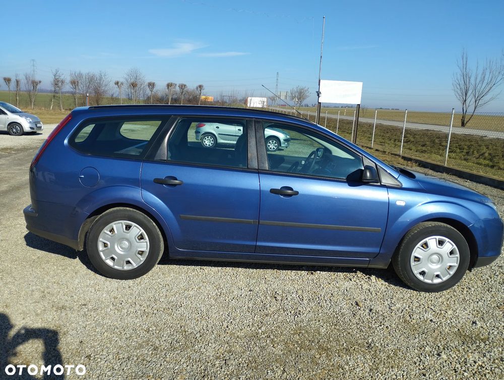 Ford Focus 1.6 16V Fun X - 8