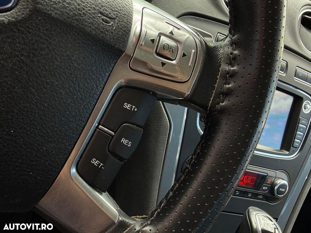 Ford Mondeo - 18