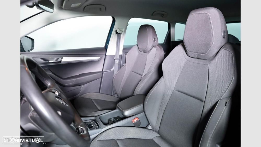 Skoda Karoq 1.0 TSI Ambition - 16