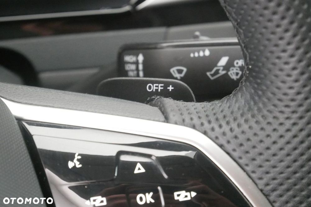 Volkswagen Arteon 2.0 TSI Essence DSG - 23
