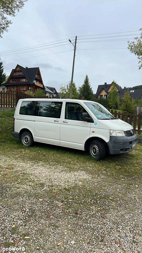 Volkswagen Transporter - 1