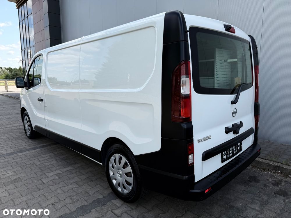 Nissan NV300 - 6