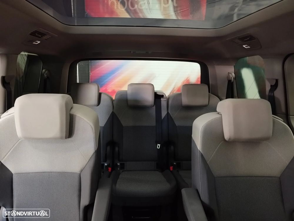 Volkswagen Multivan 1.5 TSI e-Hybrid Life DSG — fotografia 12
