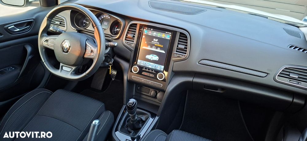 Renault Megane BLUE dCi 115 LIMITED - 11