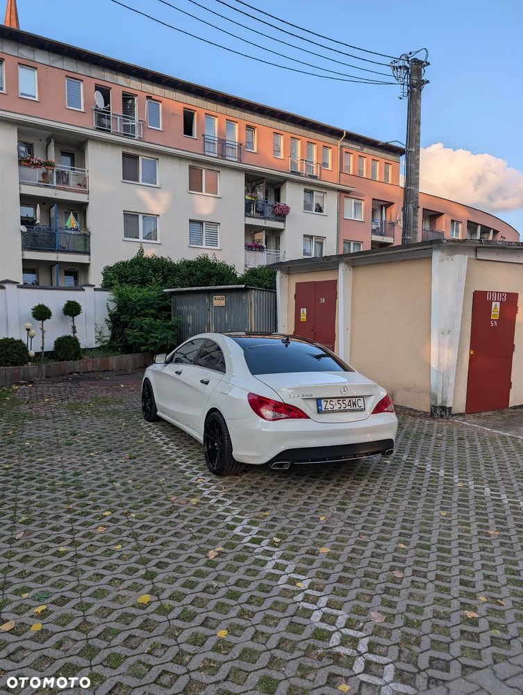 Mercedes-Benz CLA 250 7G-DCT Sport - 6