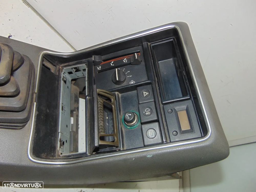 Renault 9/11 consola central - 6