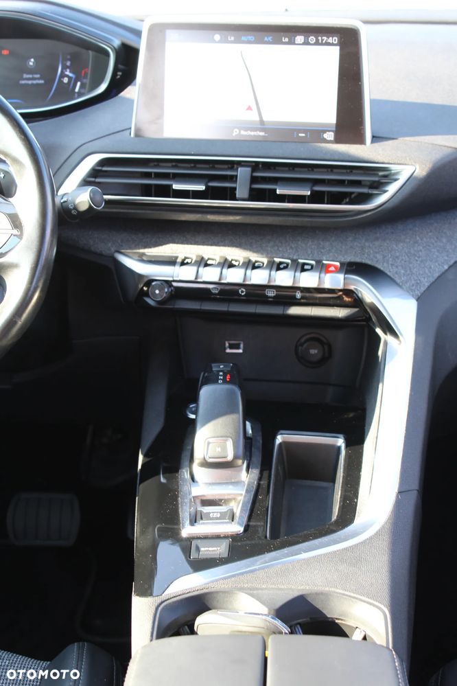Peugeot 3008 1.6 THP Allure S&S EAT6 - 37