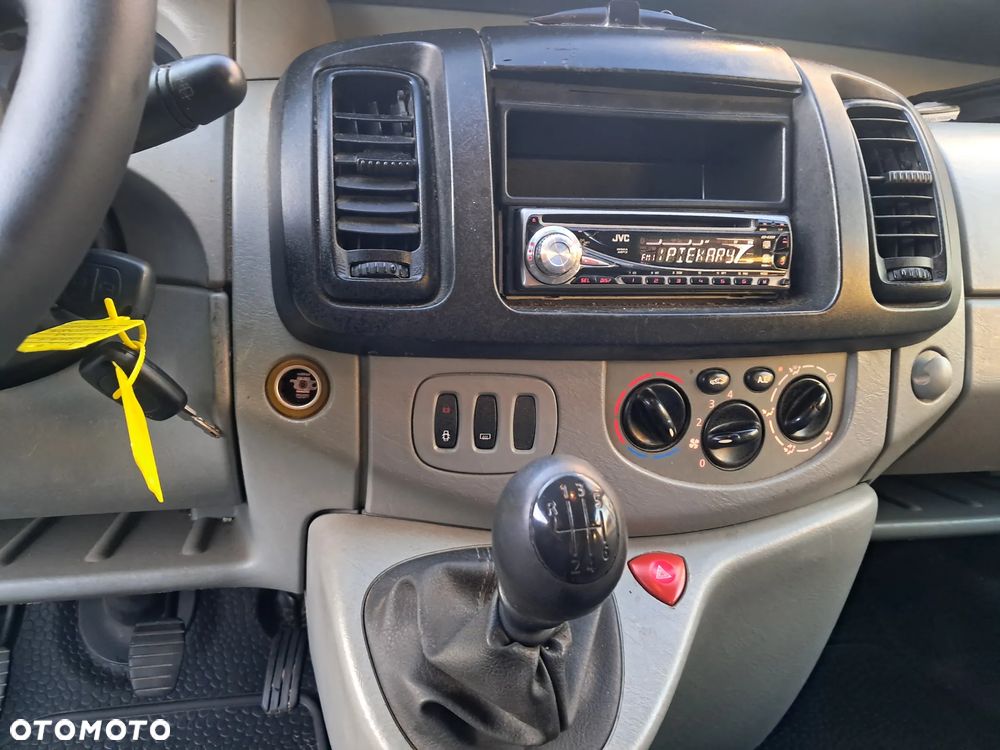 Nissan Primastar dCi 100 L1H1 - 18