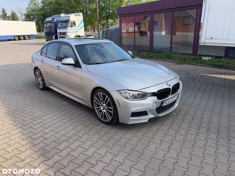 BMW Seria 3 335i Sport-Aut Luxury Line - 1