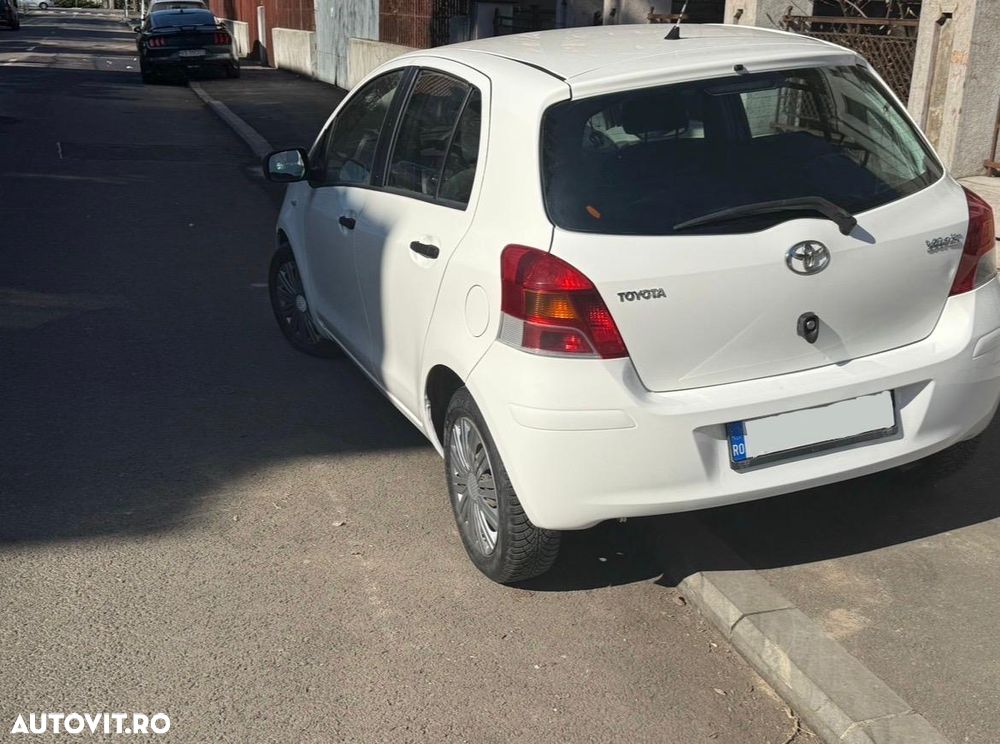 Toyota Yaris 1.4 D-4D Luna - 4