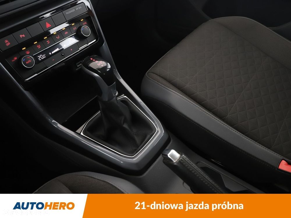 Volkswagen T-Cross - 28