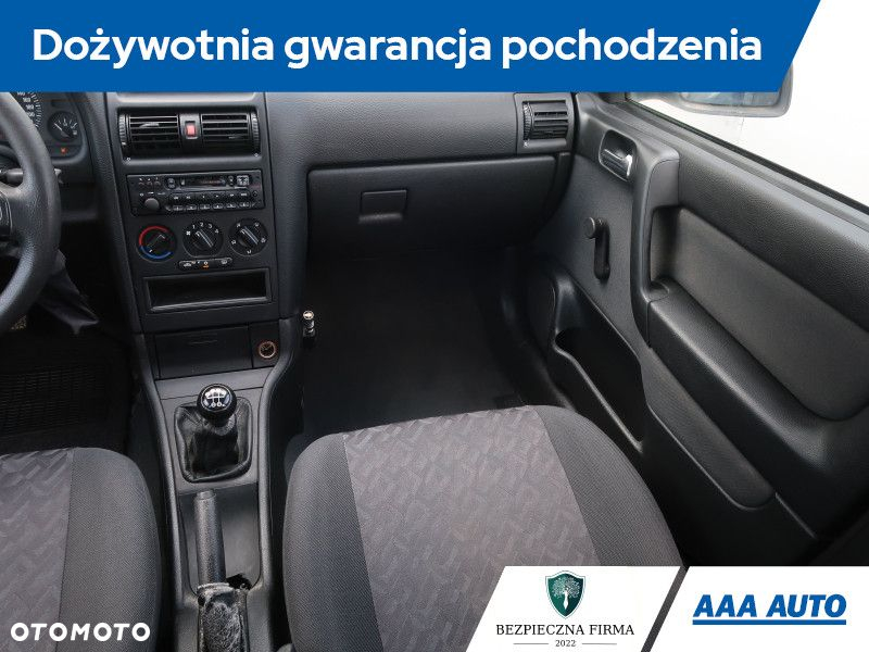 Opel Astra - 9