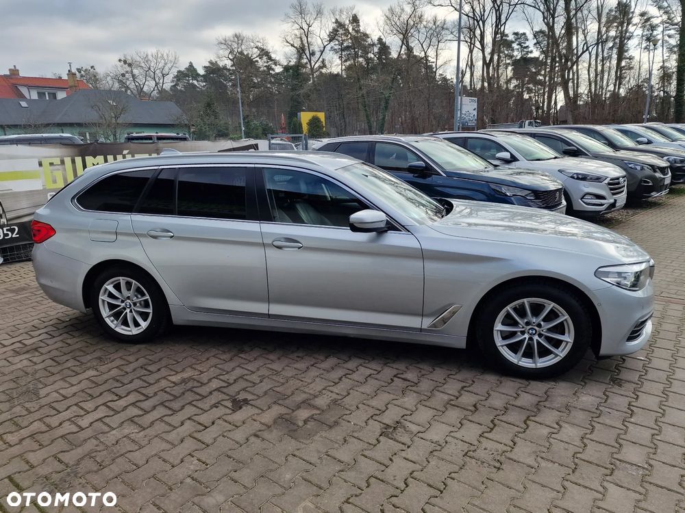 BMW Seria 5 518d - 11
