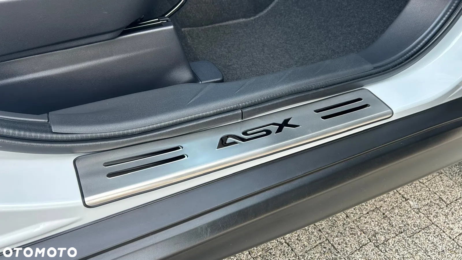 Mitsubishi ASX 1.6 Blue Sky Edition - 12