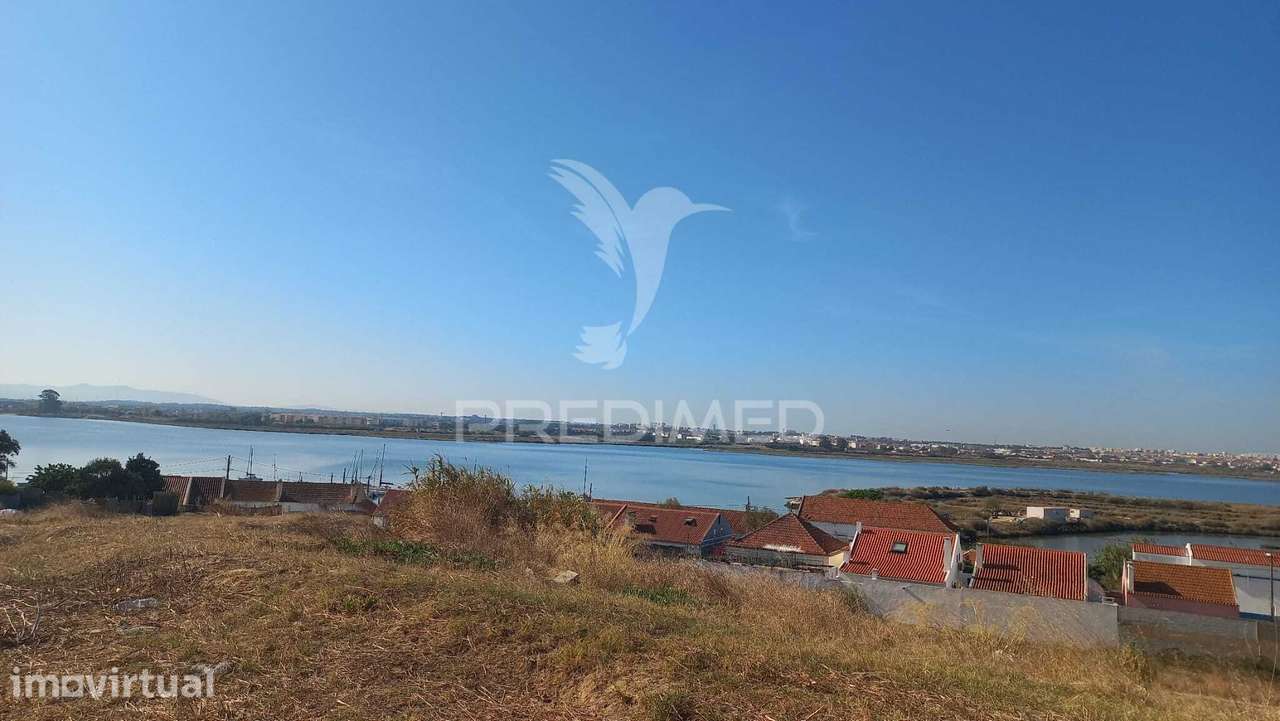 Exclusivo Apartamento T4 com Varandas e Terraço a 500m da Praia Flu... - Grande imagem: 2/21