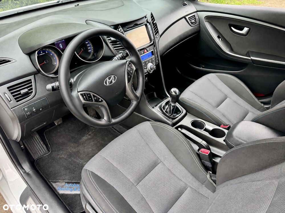 Hyundai i30 1.6 GDI BlueDrive Premium - 10