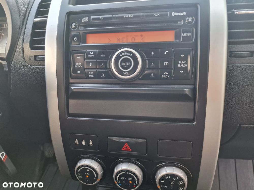 Nissan X-Trail 2.0 dCi 4x4 DPF LE - 24