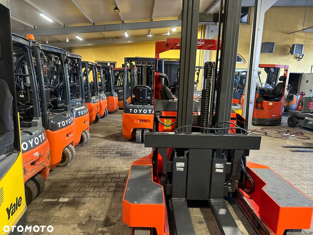 Linde E25F Cztero kierunkowy - 10