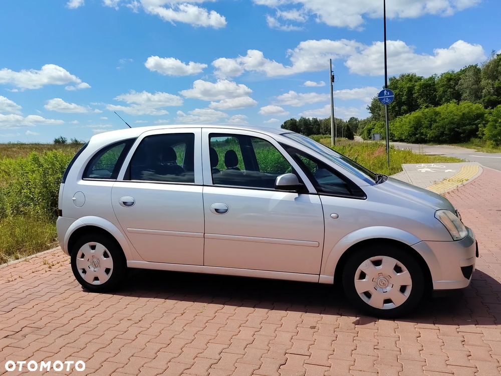 Opel Meriva 1.6 16V - 8
