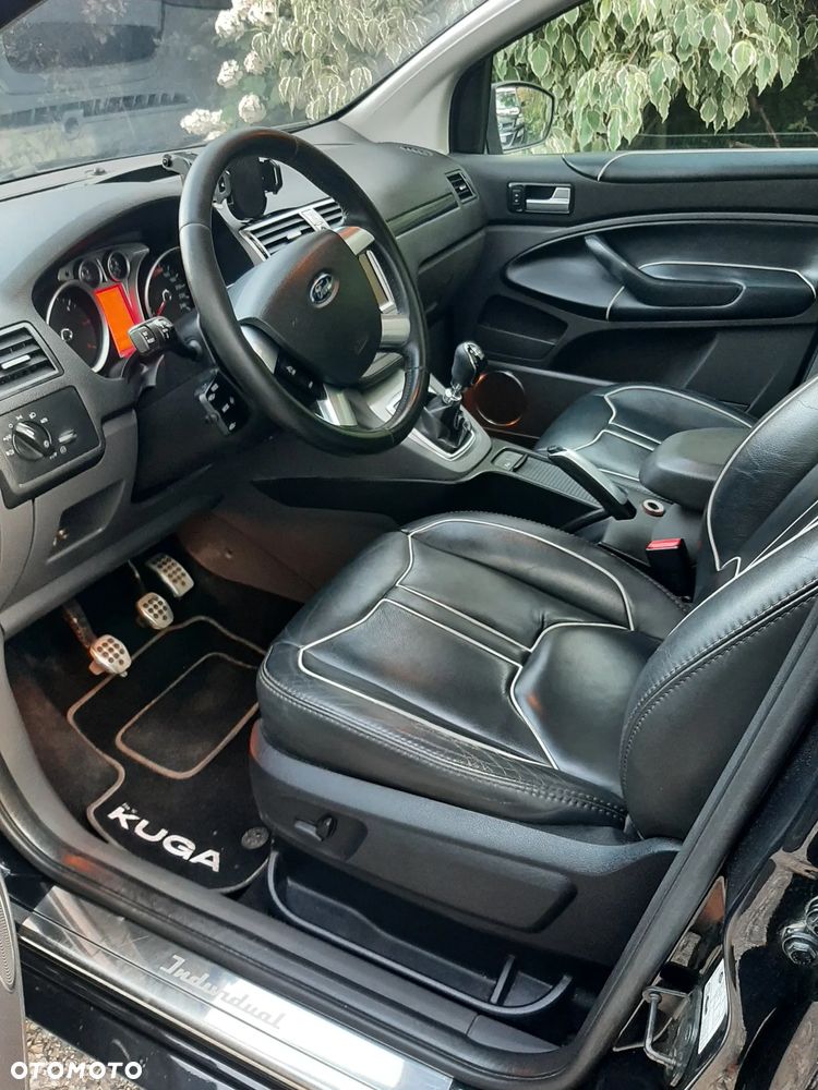 Ford Kuga 2.0 TDCi Individual - 31