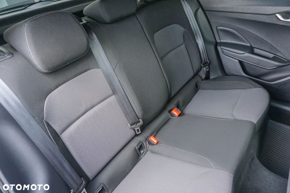 Skoda Fabia 1.0 TSI Selection DSG - 32