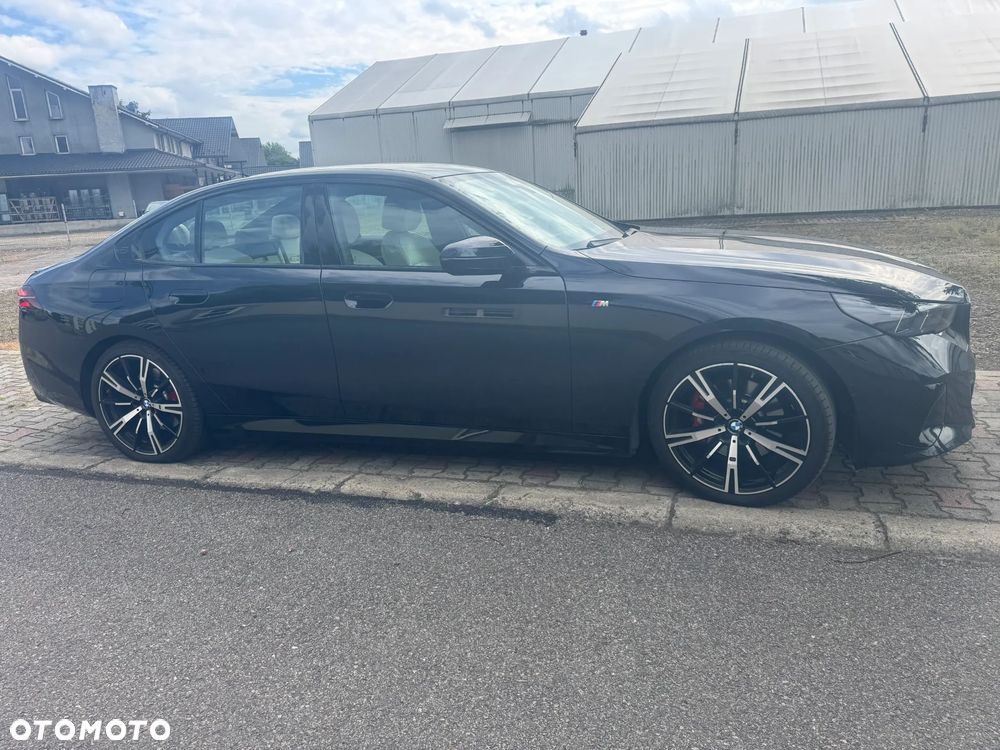 BMW 5 Series 2025 photo 3