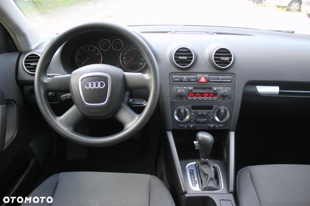 Audi A3 Sportback - 18
