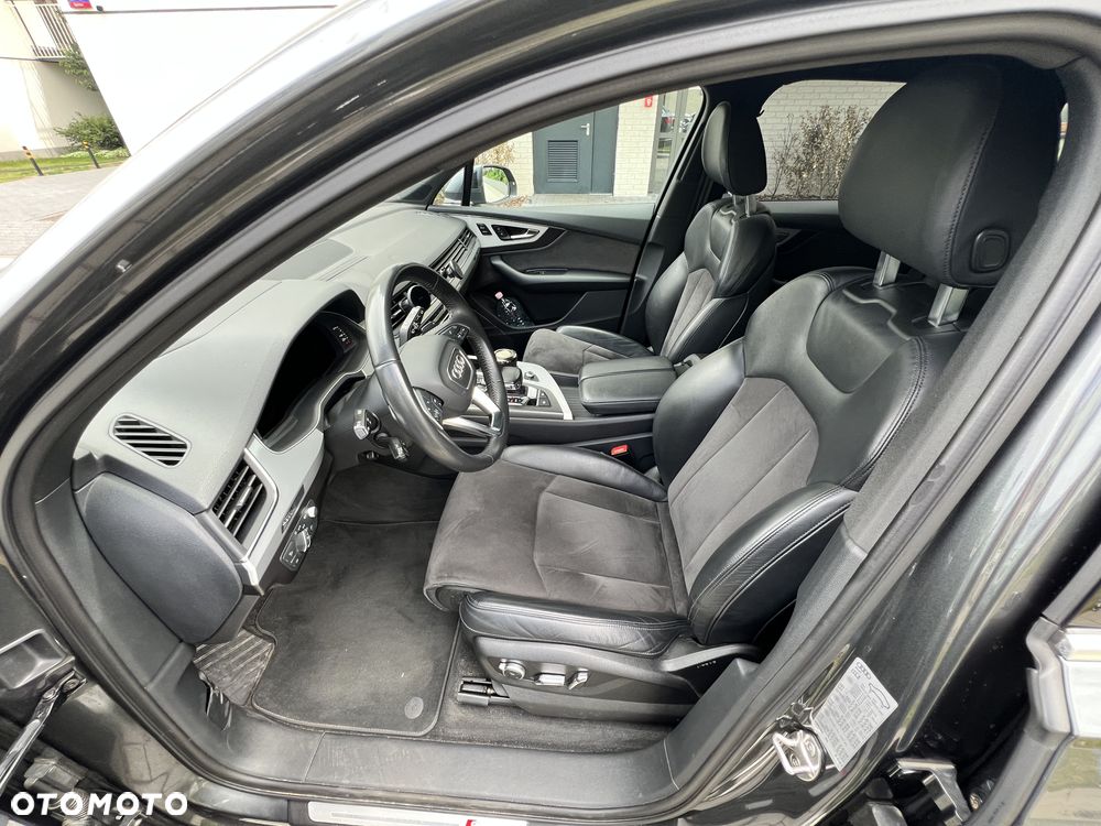Audi Q7 50 TDI mHEV Quattro S Line Tiptr - 12