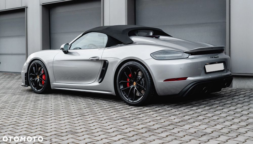 Porsche 718 Boxster Spyder - 4