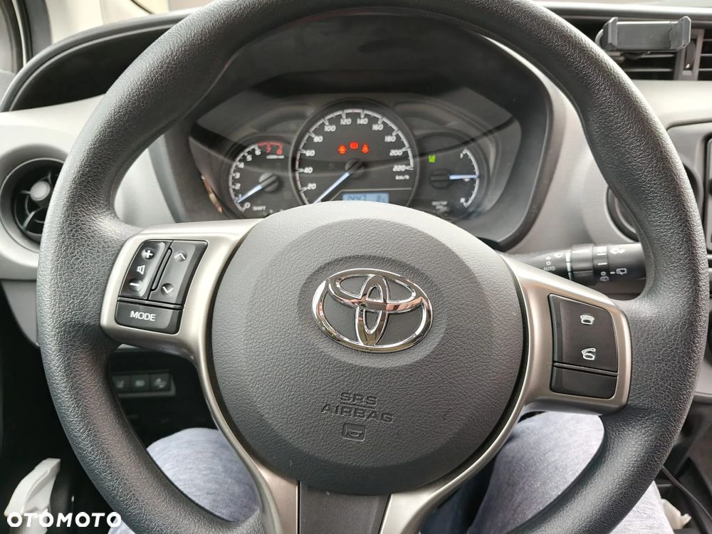 Toyota Yaris 1.5 Active - 8