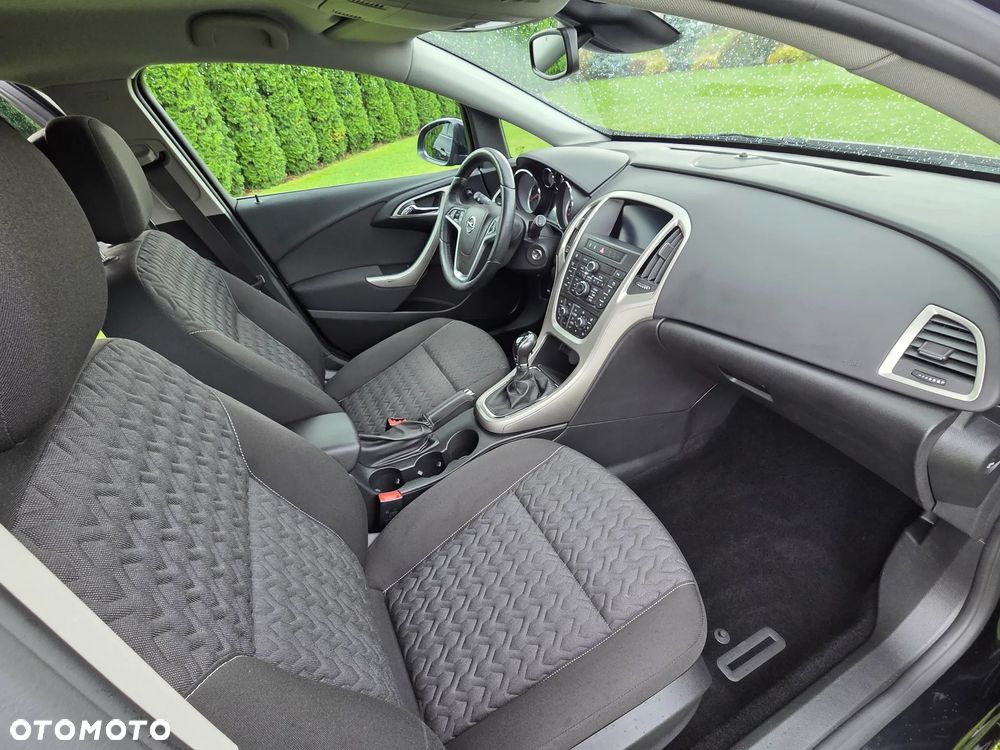 Opel Astra 2013