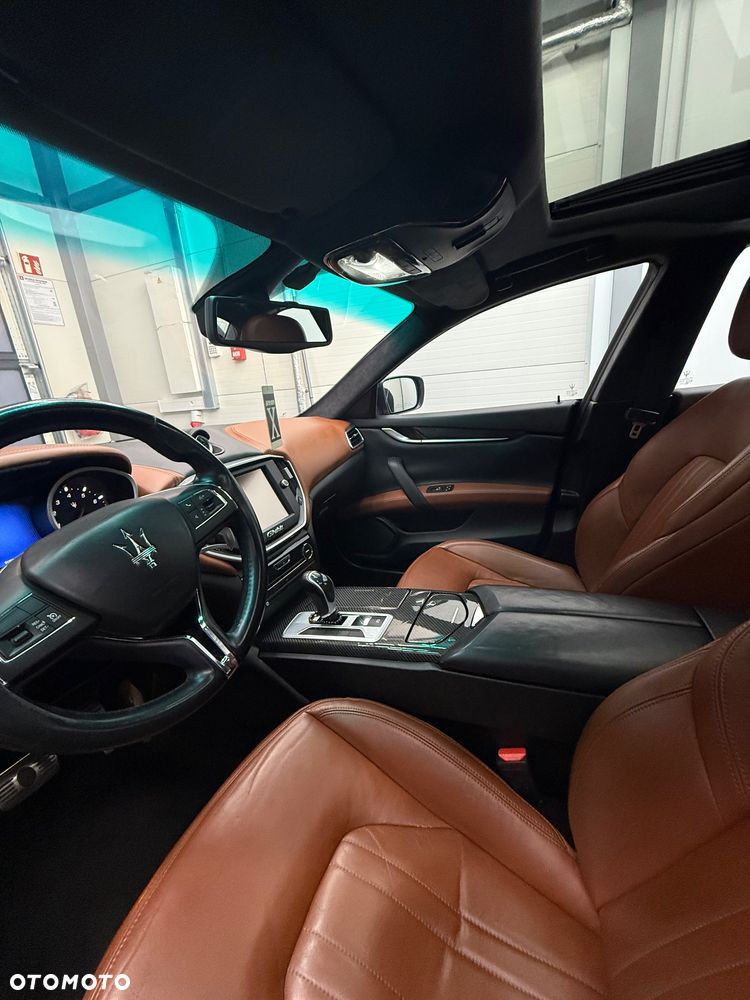 Maserati Ghibli - 16