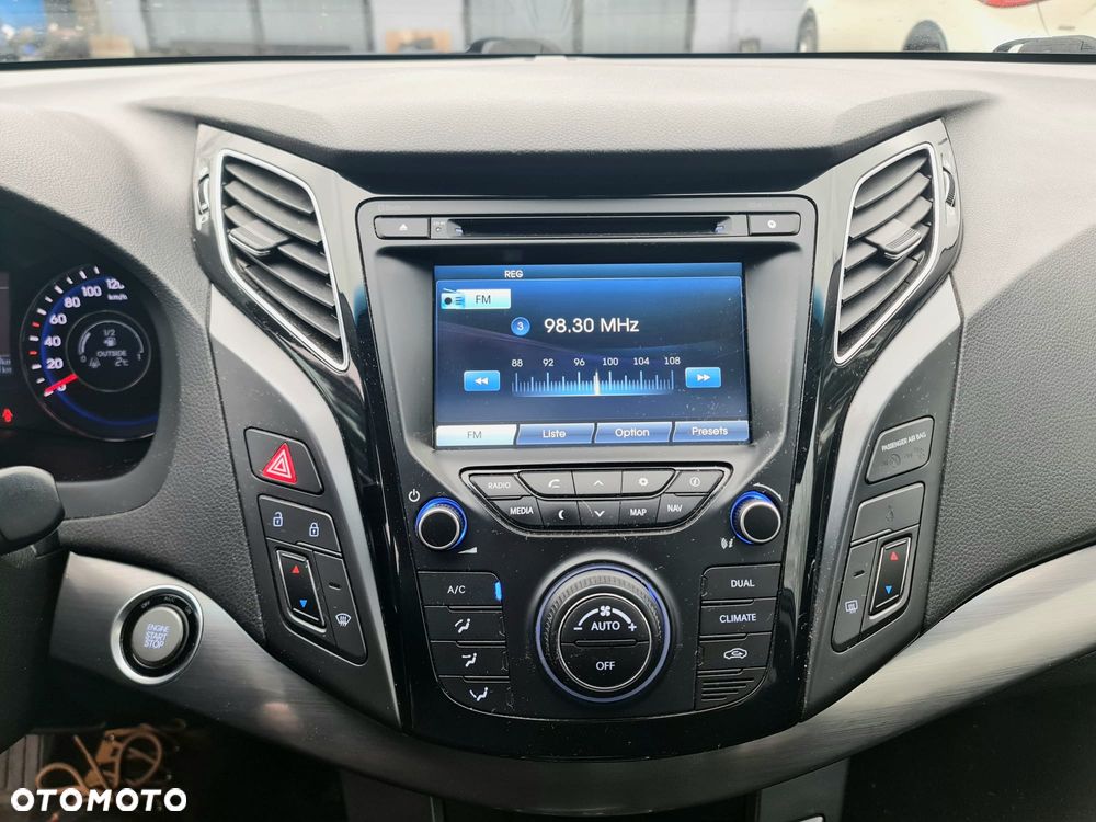 Hyundai i40 Kombi blue 1.7 CRDi DCT Premium - 21